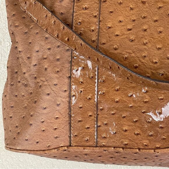 Vintage Y2K Guess Ostrich Pebbled Faux Leather Handbag Purse Tan - Picture 5 of 15